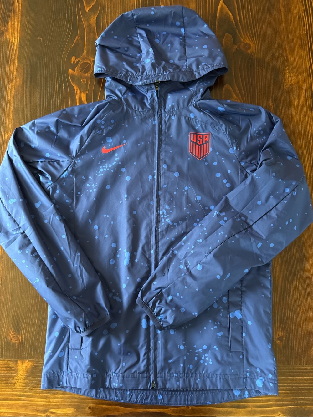 Men’s small Nike USA rain coat -Anthem